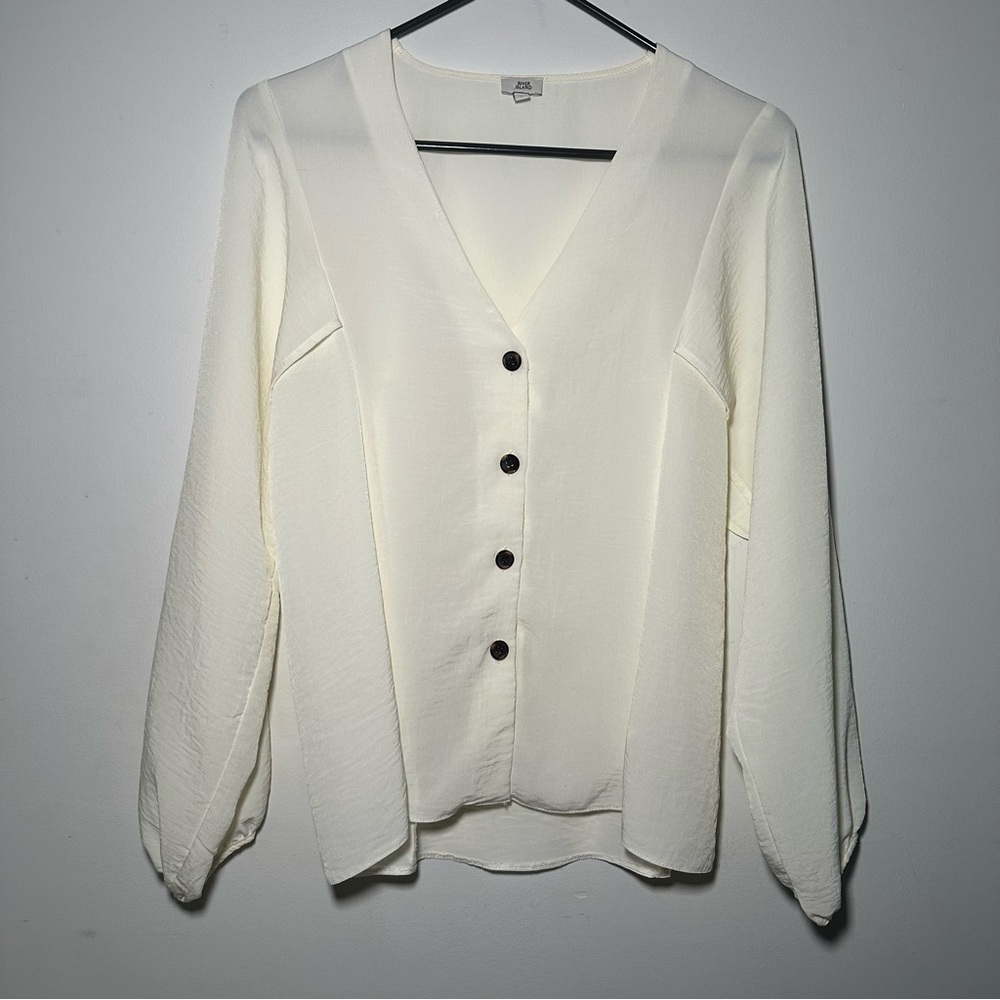 River Island Cream Classy V-Neck Blouse Size 8
